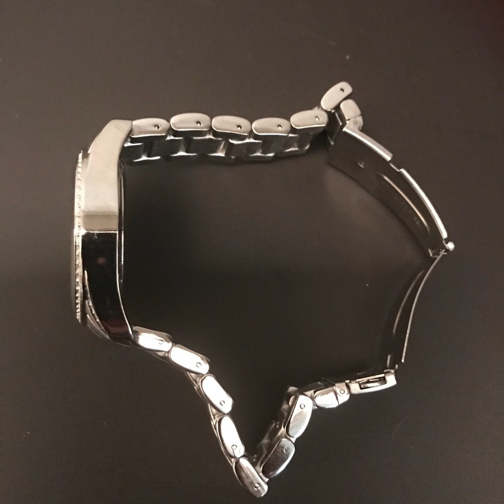 Pretty Silver watch with Rhinestones - Picture 5 of 8